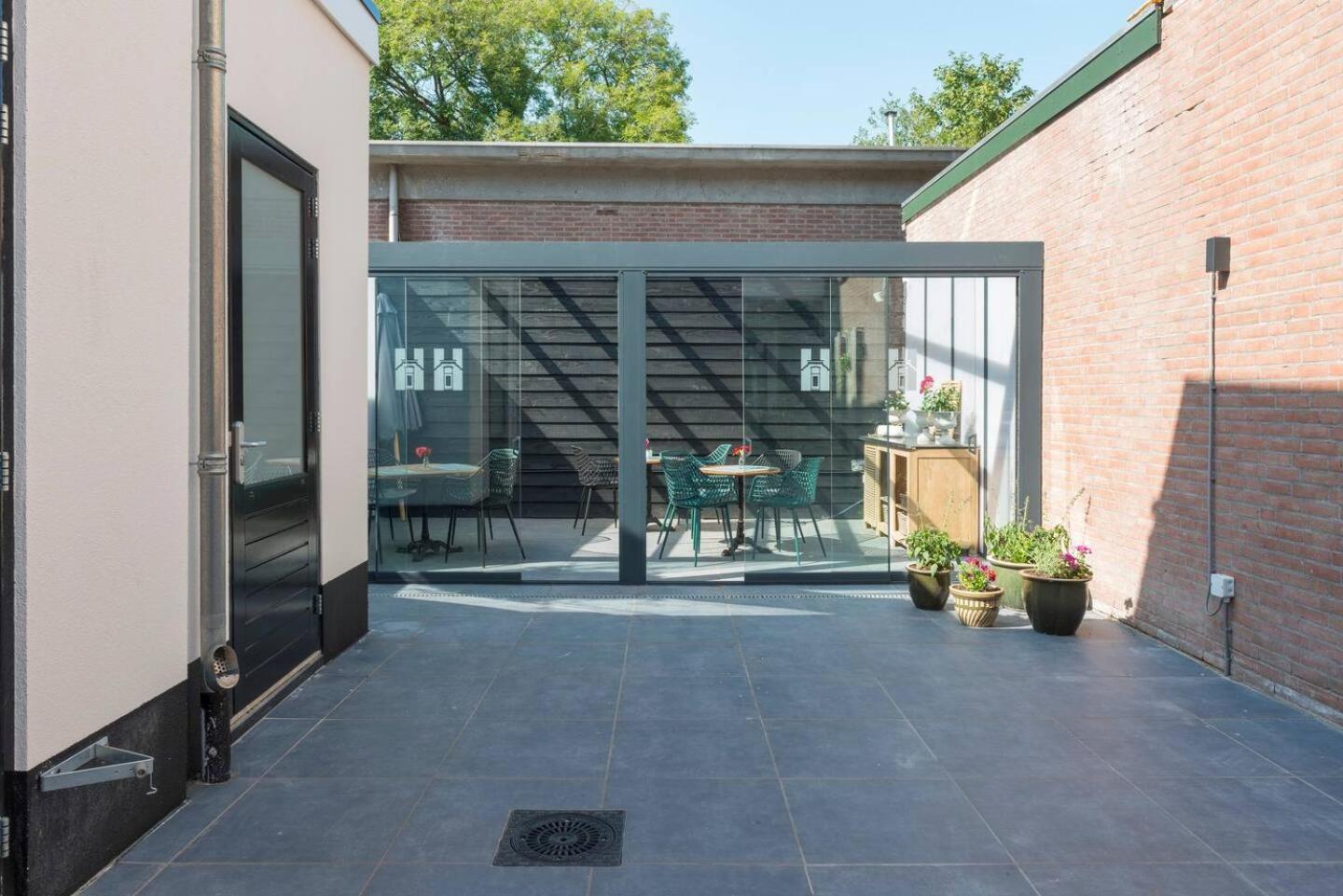 Unique luxe room with AC&Private bathroom&patio Tilbourg Extérieur photo