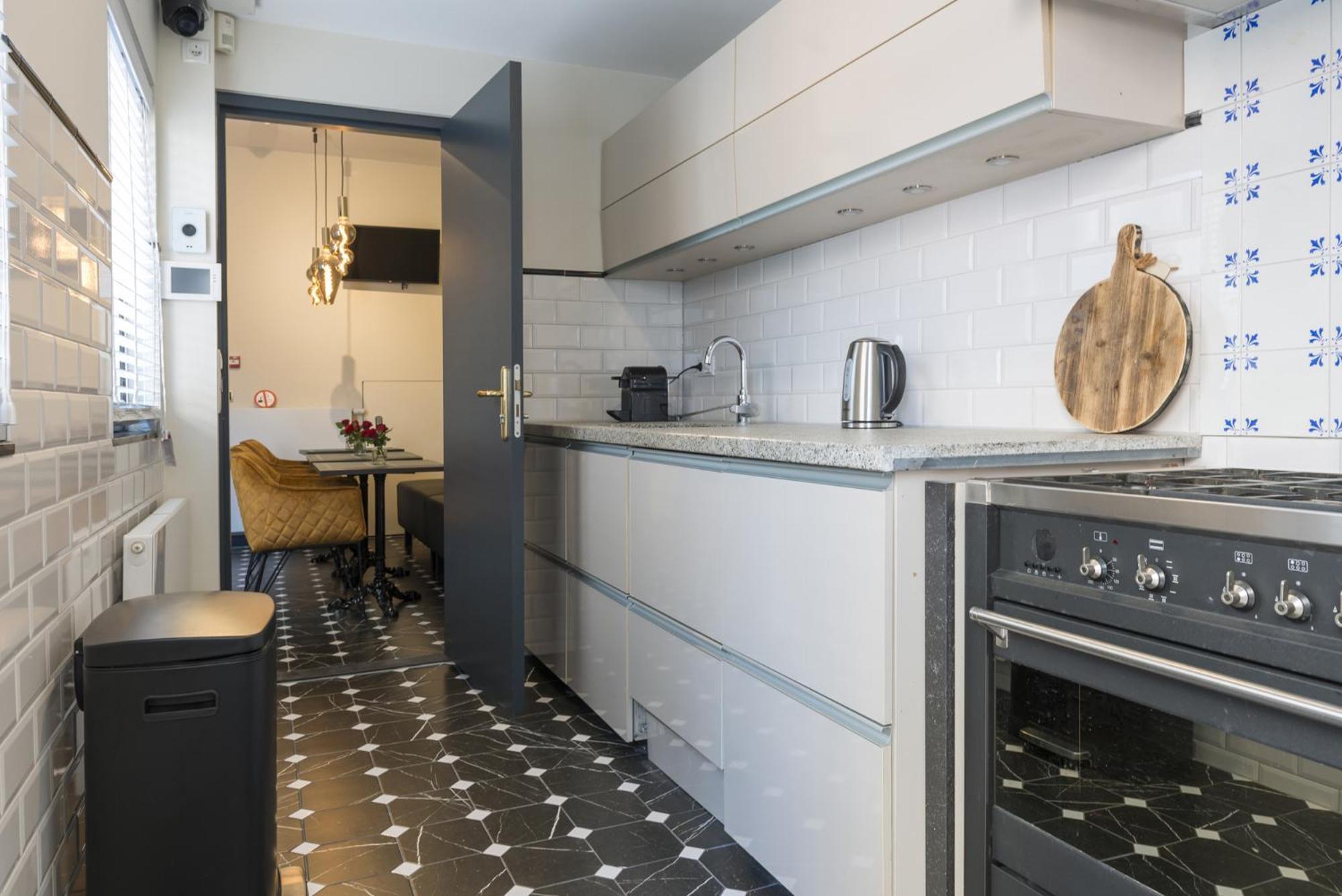 Unique luxe room with AC&Private bathroom&patio Tilbourg Extérieur photo